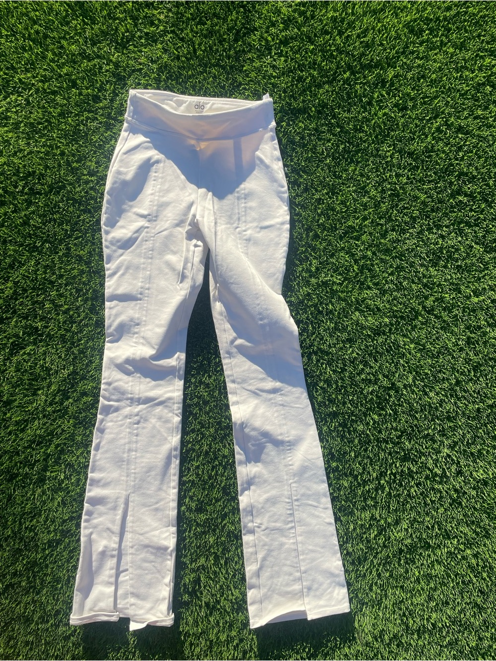 ALO Yoga White Flare Wide-Leg Jeans